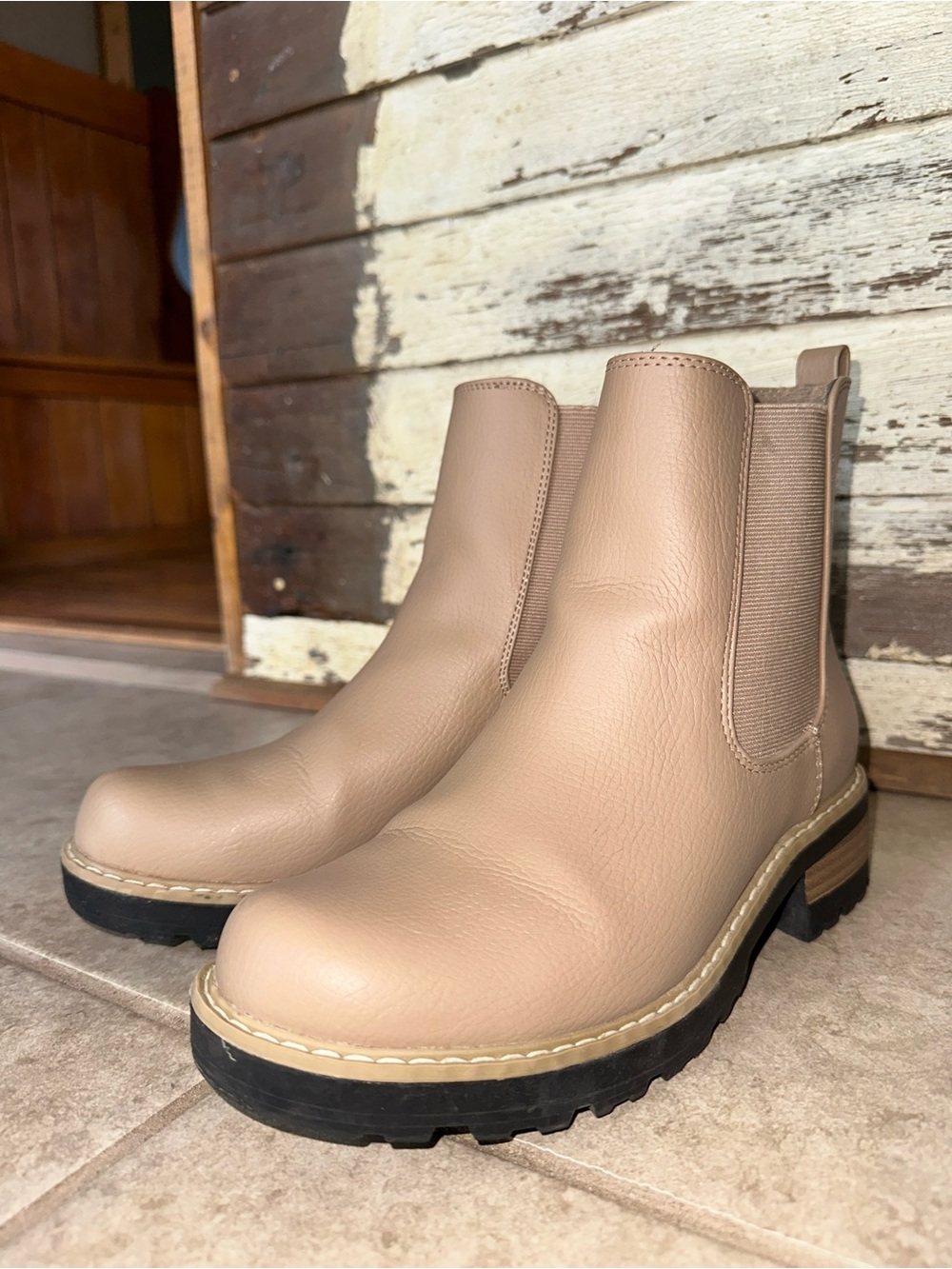 Universal Thread ankle boots
